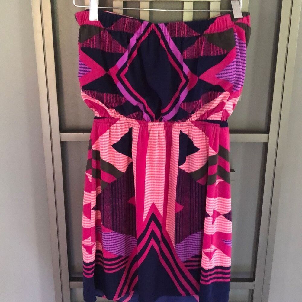 Express Strapless Blousey Graphic Pattern Dress S… - image 4